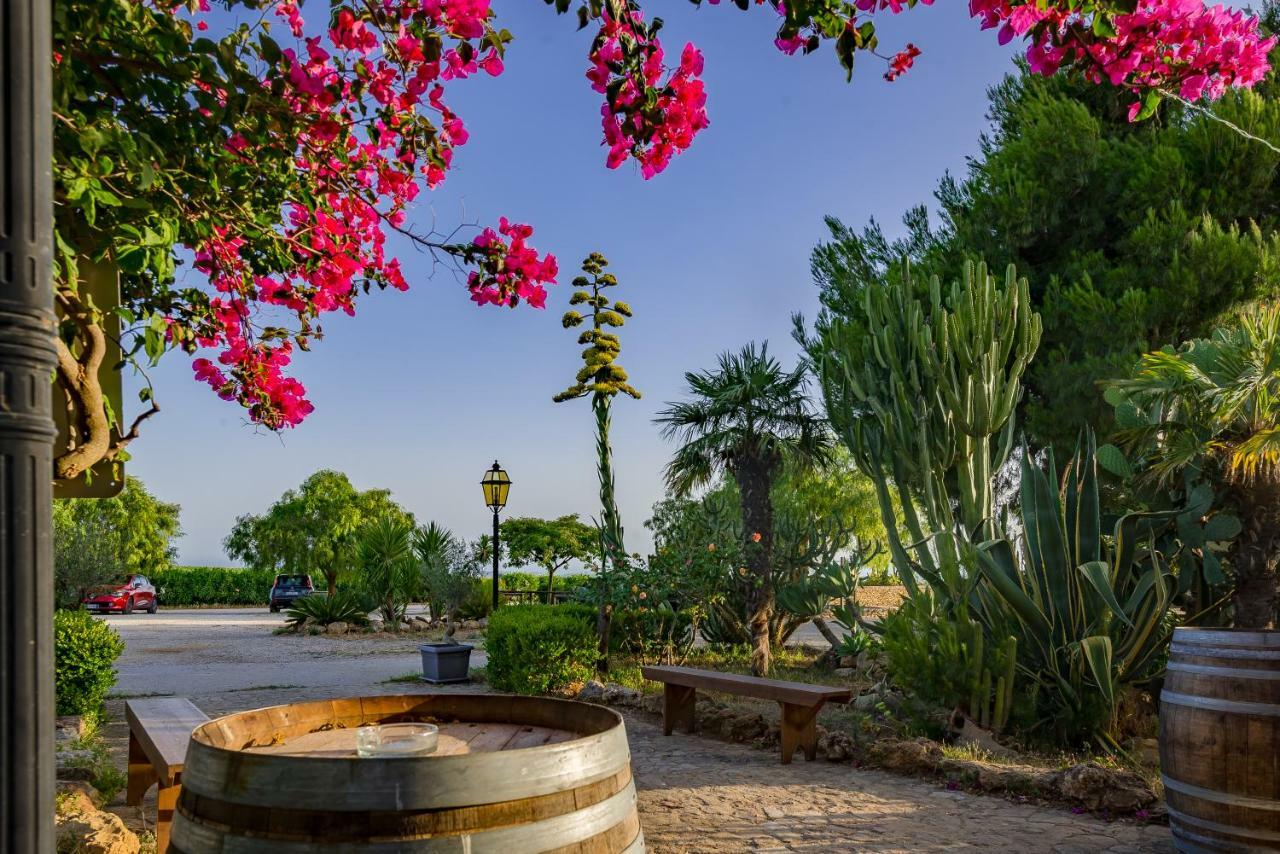 Agriturismo Tenuta Stoccatello Менфи Екстериор снимка