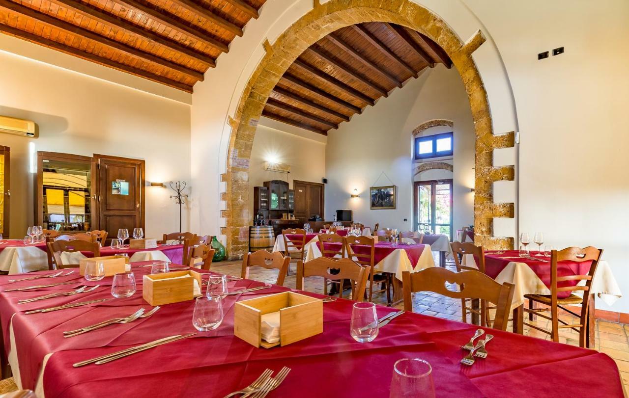 Agriturismo Tenuta Stoccatello Менфи Екстериор снимка